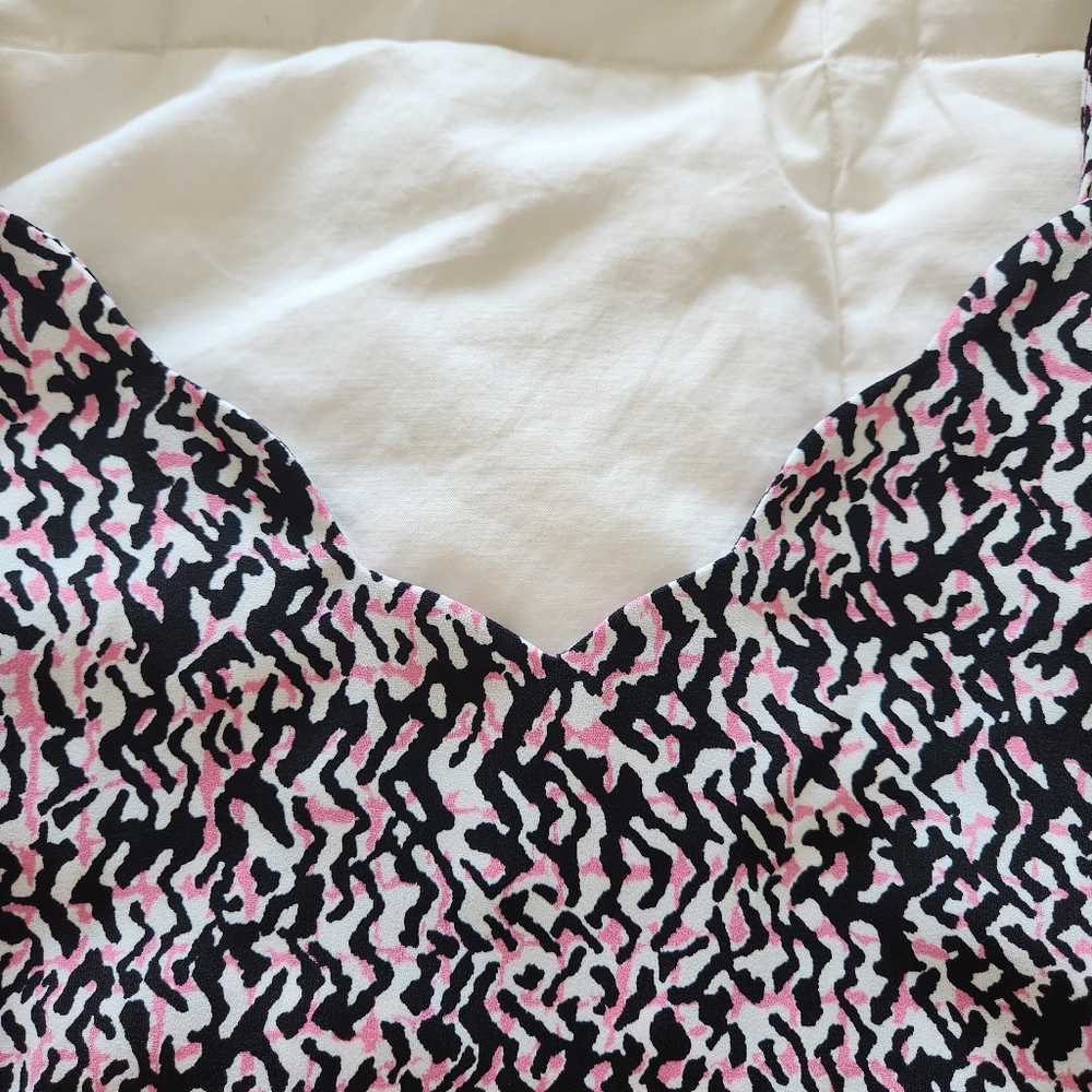 Halogen Camisole - Black/Pink/White Abstract Pattern - Picture 3 of 5